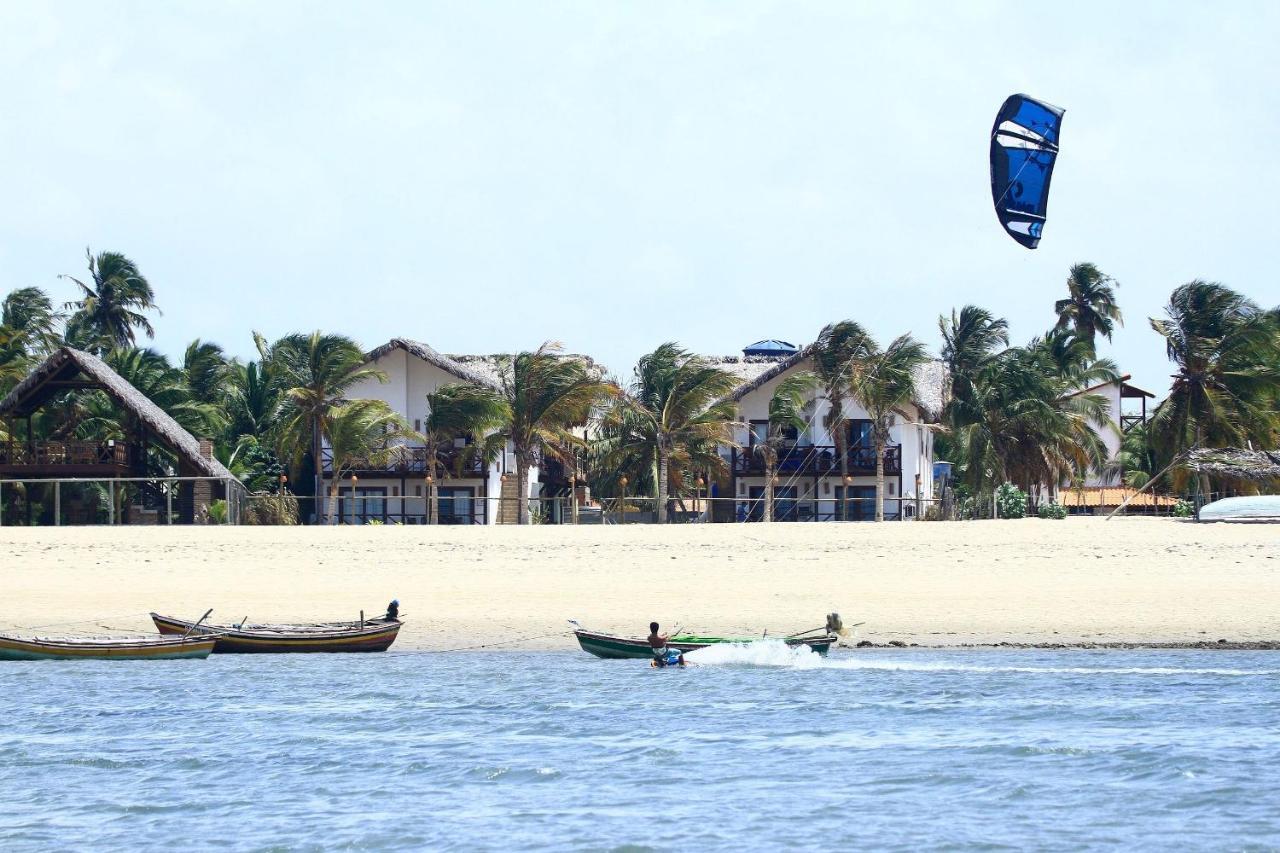 Ap. Peixe Boi Pe Na Areia Com Vista Frontal E Total Para O Mar Barra Grande  Buitenkant foto