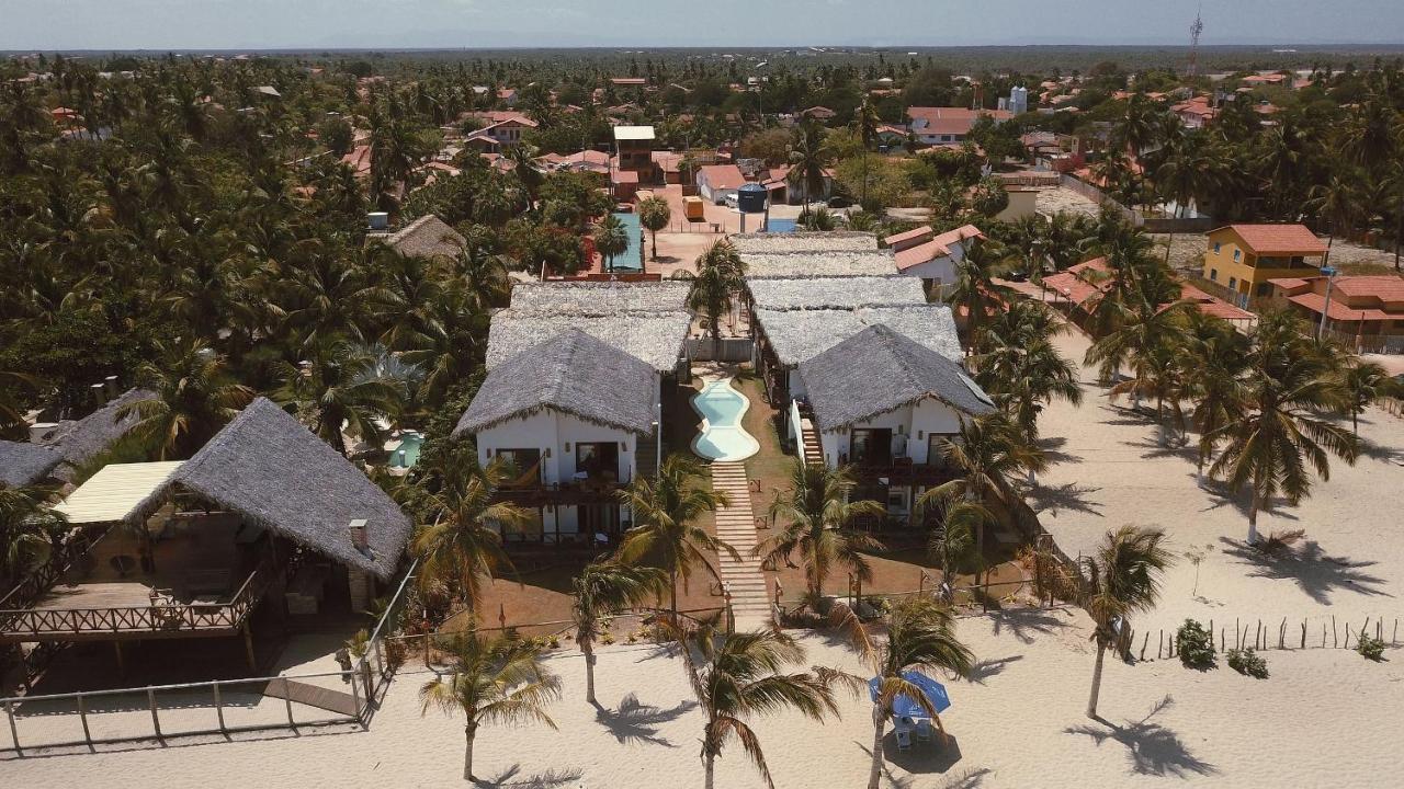Ap. Peixe Boi Pe Na Areia Com Vista Frontal E Total Para O Mar Barra Grande  Buitenkant foto